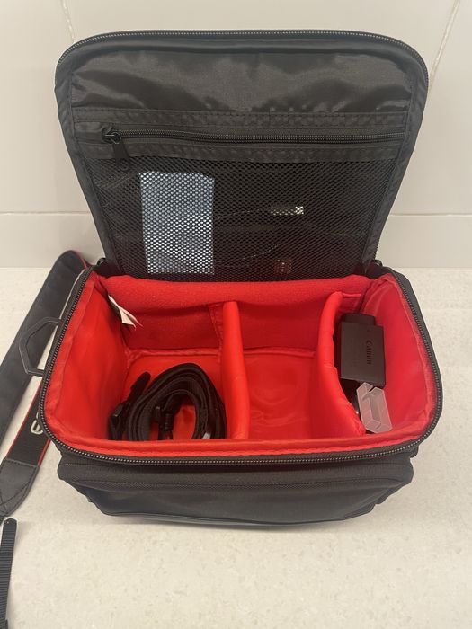 Maquina fotografica Canon EOS 200D