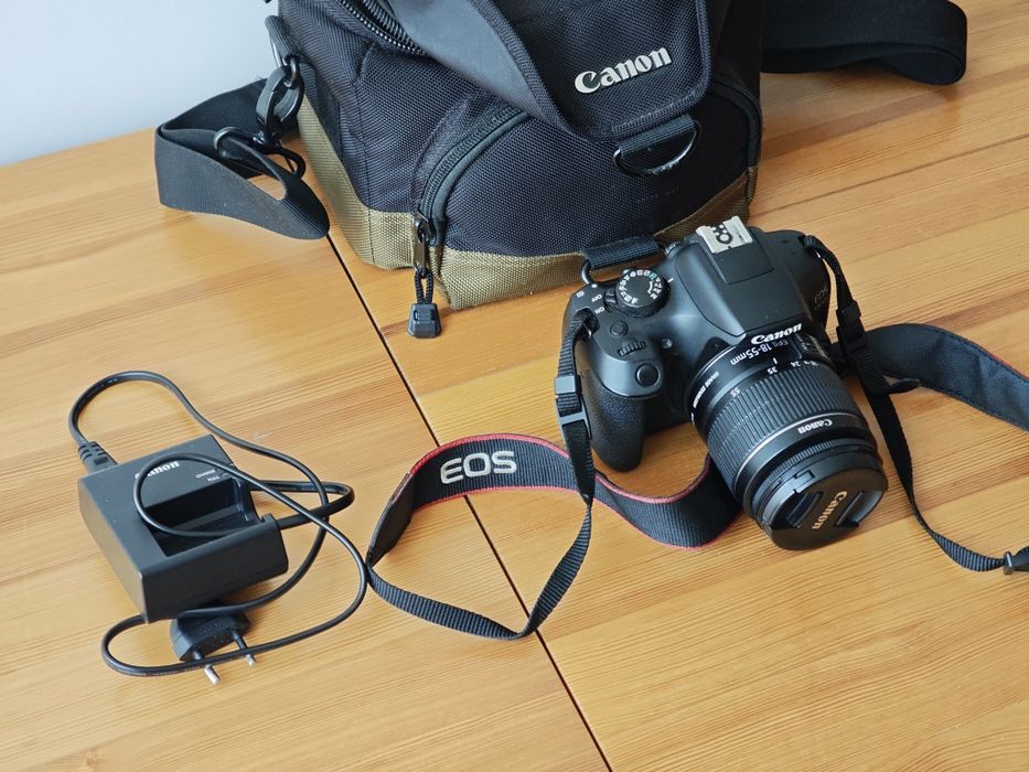 Aparat fotograficzny Canon Eos 1300D sprawny lustrzanka cyfrowa cyfrowy