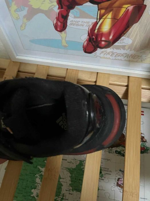 Продам кросівки Adidas Spiderman, розмір 28