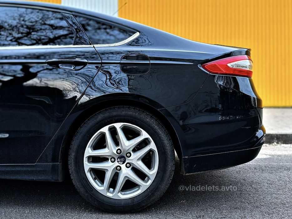 Ford Fusion • 2014 • 2.5 бензин • Автомат