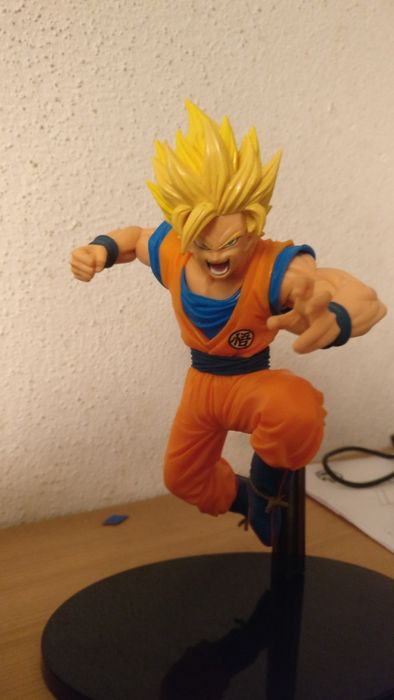 Figuras drangonball Z e Star Wars