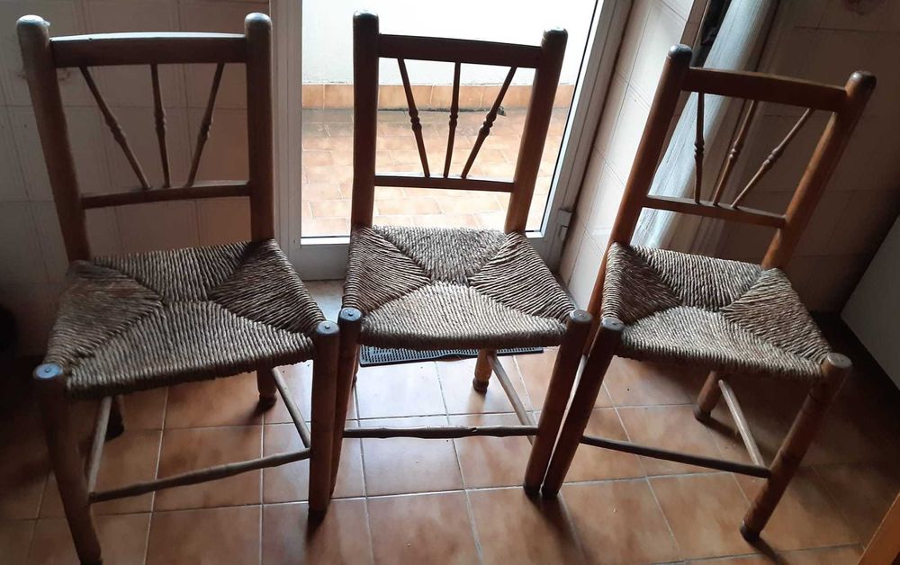 3 Cadeiras de Palha
