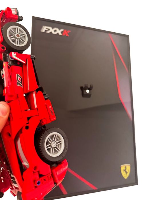 Quadro para LEGO® Technic Ferrari FXX K (42212) – 30x45cm