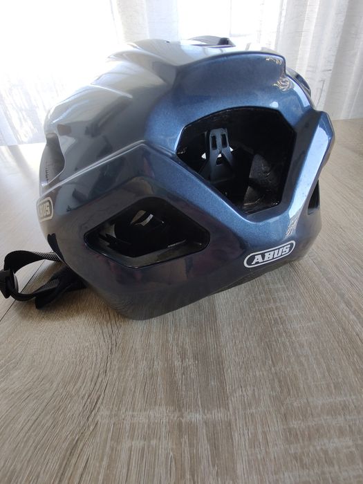Kask rowerowy ABUS Macator 58-62cm lekki.
