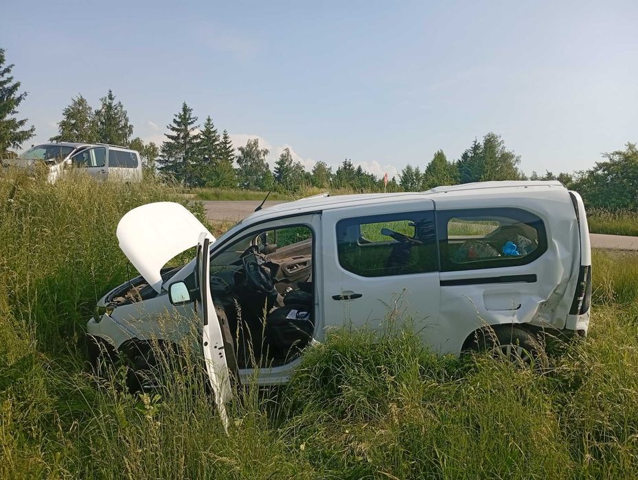 citroen berlingo long base 2023