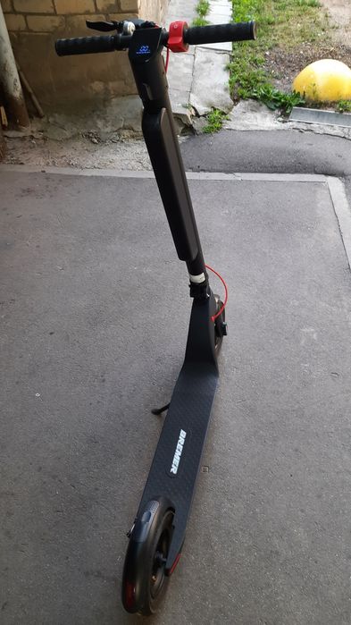 Електросамокат BREMER