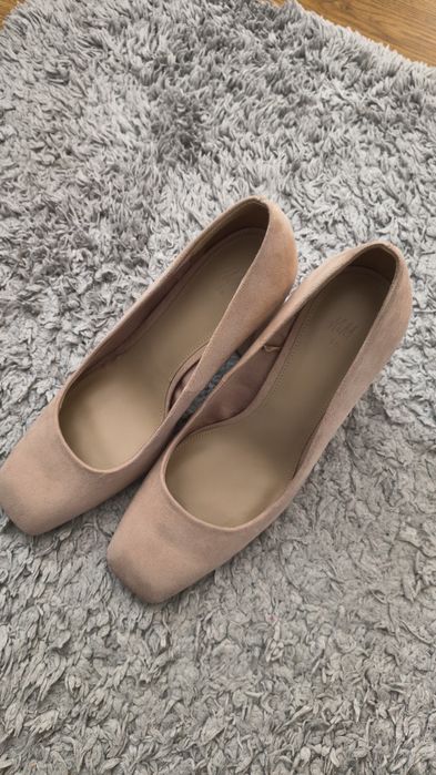 Buty na obcasie pudrowy róż  z H&M