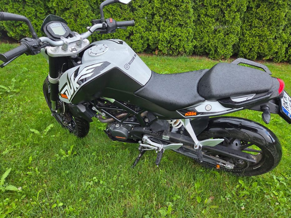 Motocykl Ktm duke 125