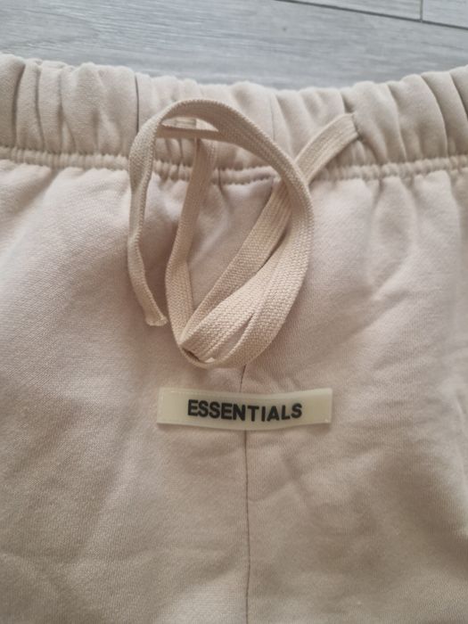 Spodnie essentials