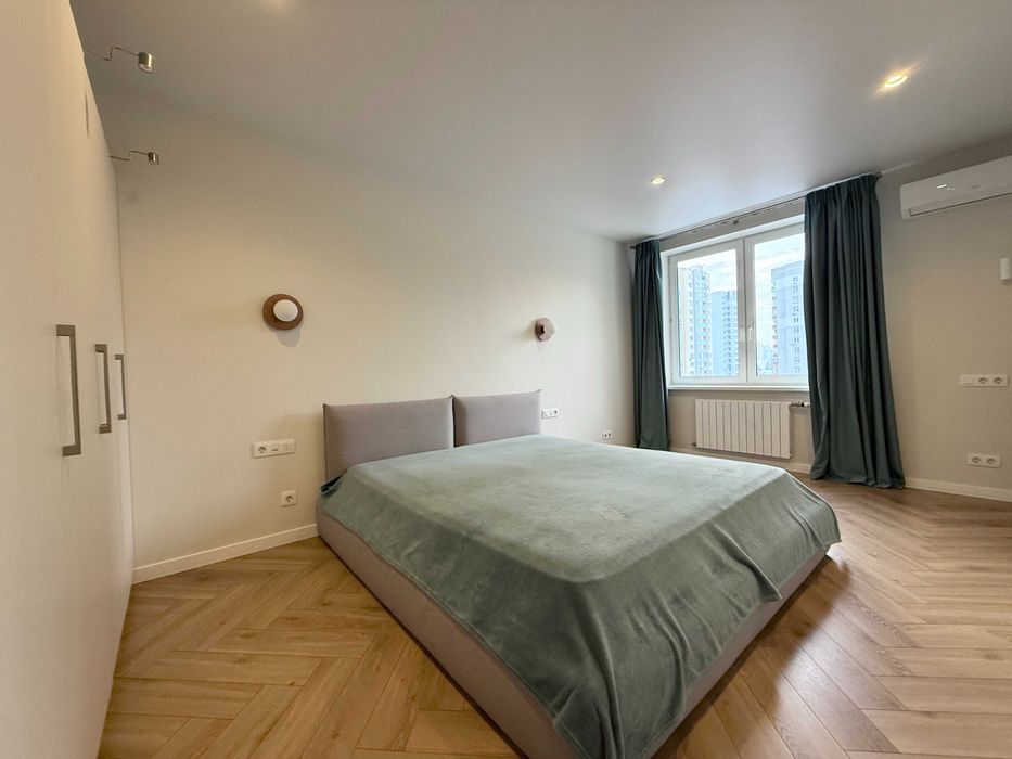 Дизайнерська 2кімн Феодосійський провулок 12, метро Деміївська