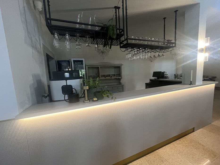Bar lada 390x115 restauracja piekny lamel polecam