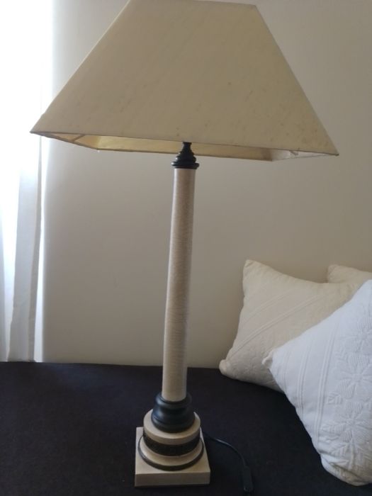 Candeeiro de marmorite