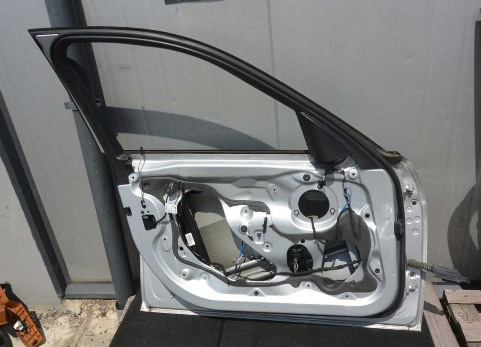 Bmw f30 дверка передня, задня 2011-2019р