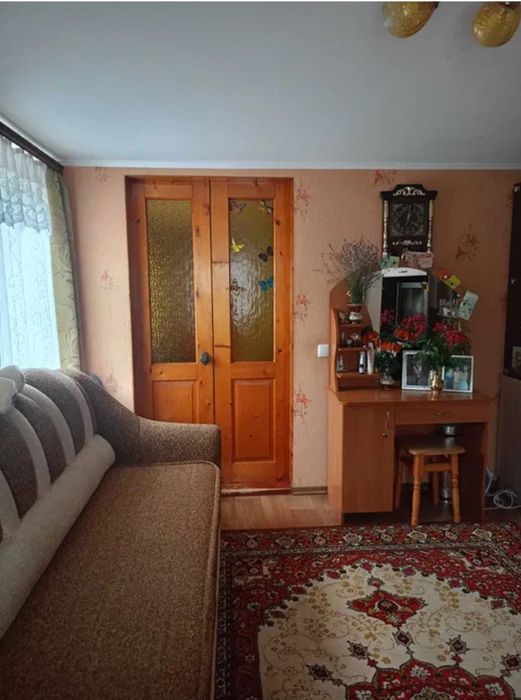 Продається частина будинку , Критий ринок