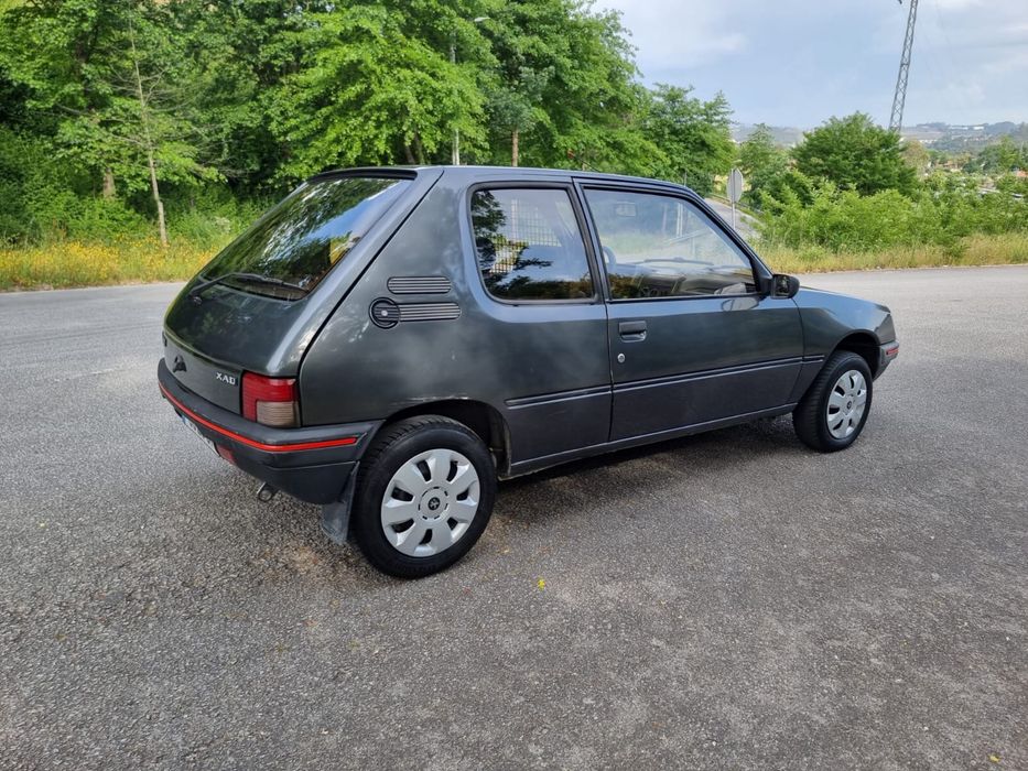 Vendo peugout 205D