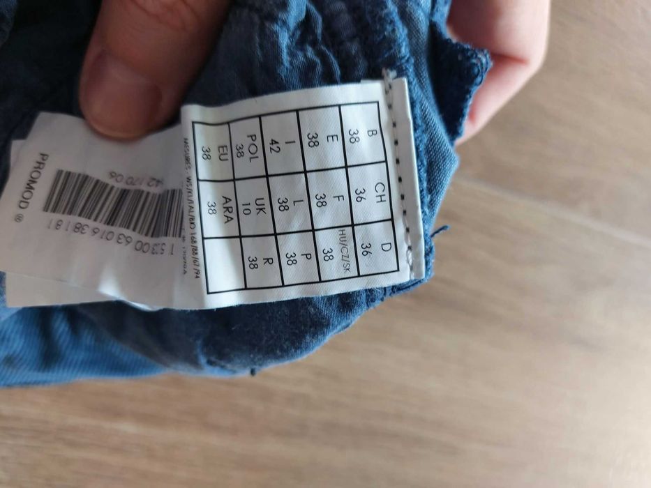 Spodnie sztruksowe niebieskie 38 Promod