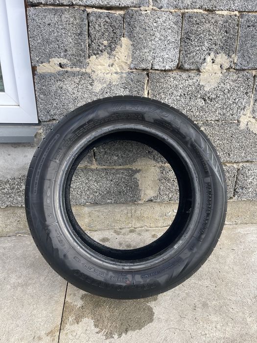 Літні шини Arivo Premio Arzero 215/55 R16 97W XL
