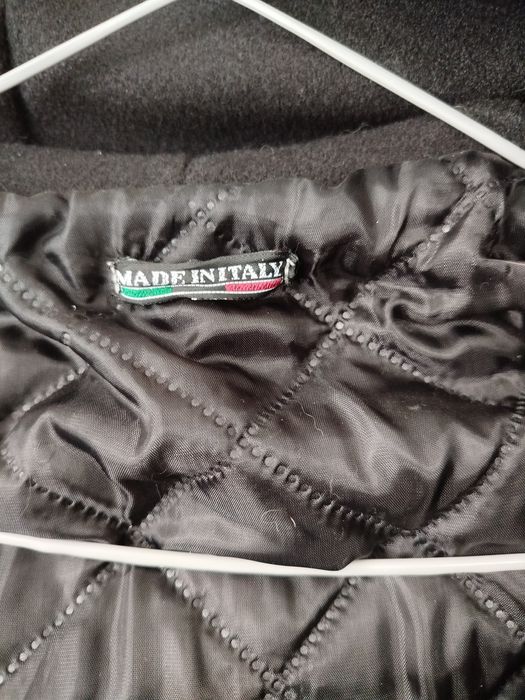 Piękny włoski czarny płaszczyk w rozmiarze XXL