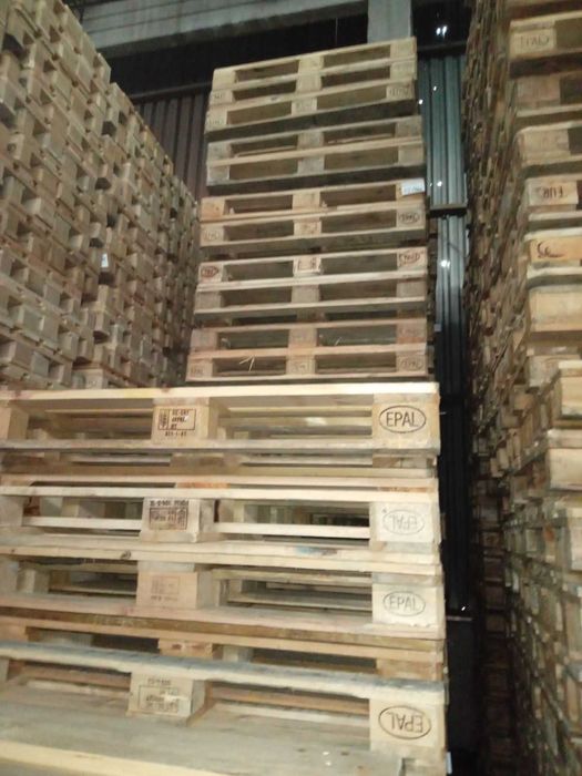 Купуємо дерев'яні піддони (палети)