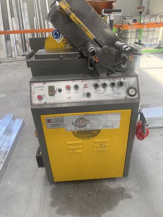 Maquina de corte de aluminio Lamex 450