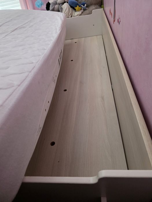 OPORTUNIDADE FINAL! ! Cama alta, colchão ortopédico, estrado, toucador