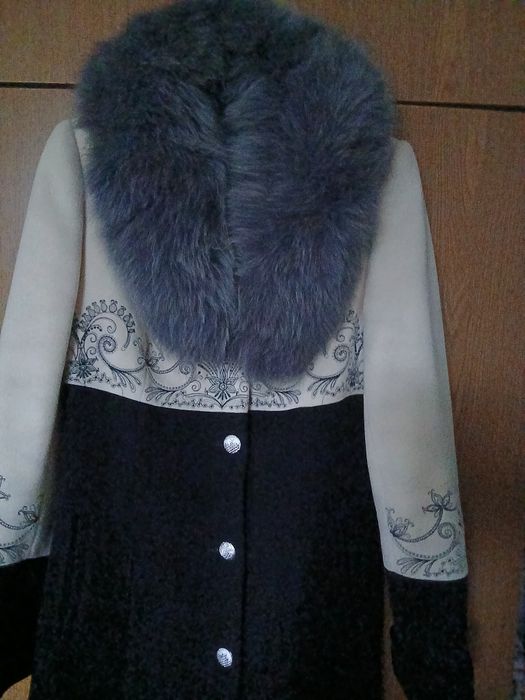 Стильне жіноче  пальто  44 розміру