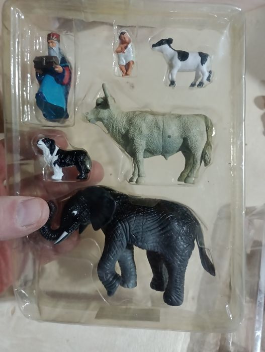 Figurki bożonarodzeniowe dekoracje