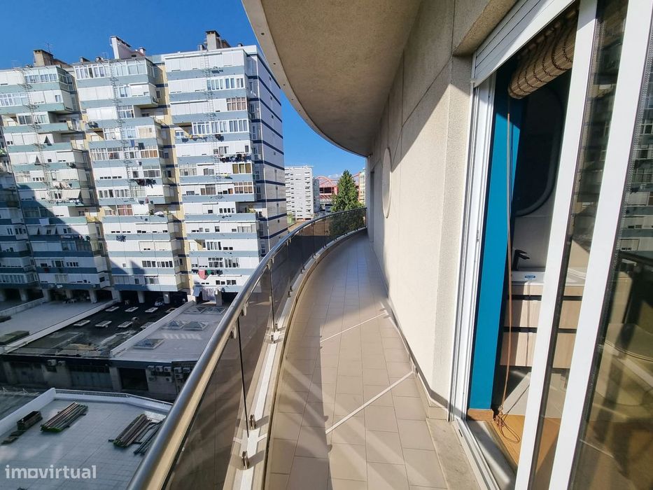 Excelente Apartamento T2 Para Arrendar Em São Domingos De Benfica
