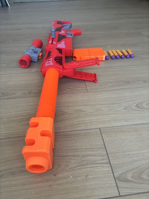 Nerf em prefeito estado com seis balas