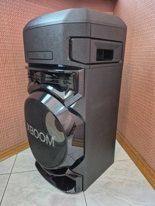 Акустична система (музичний центр) LG Xboom ON66