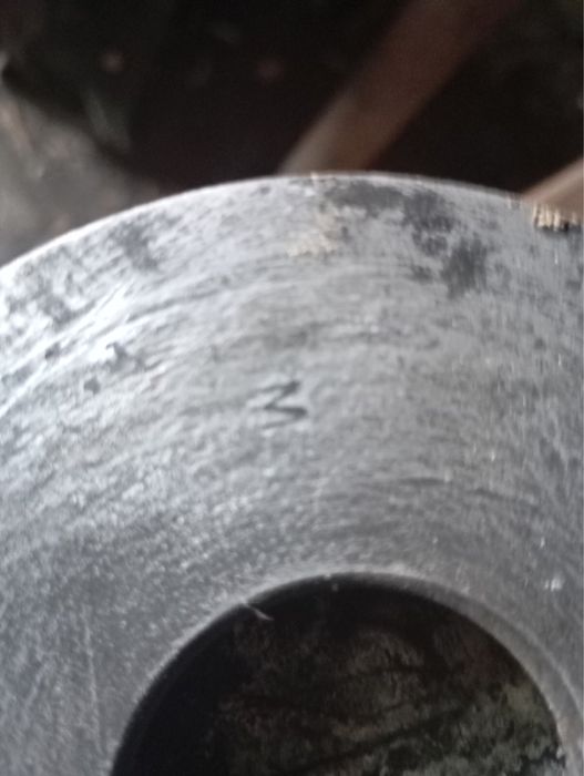 Шатуни з поршнями трактора ЮМЗ