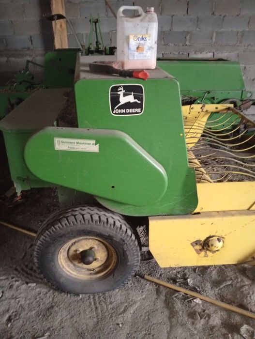 Продам преса Джон Дір 349