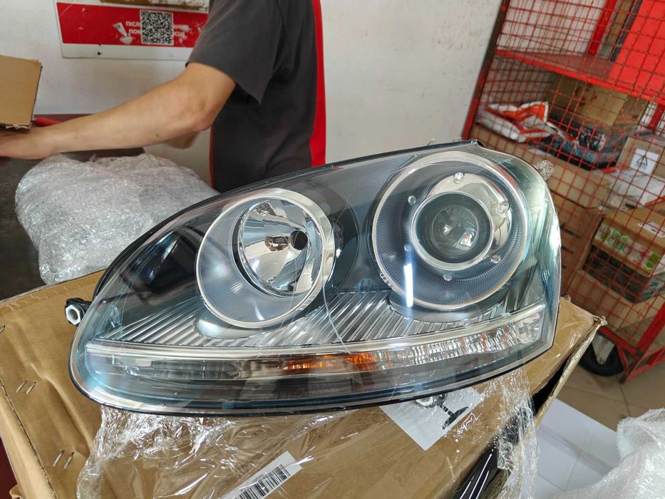 Передний бампер VW Golf V Фольксваген Гольф 5 GTI ZPVW02