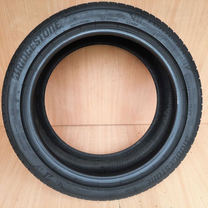 1 szt. Bridgestone Turanza T005 245/45 R19 102V XL