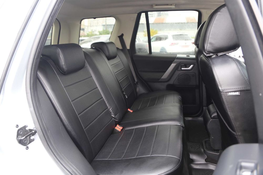 Land Rover Freelander  2010 року