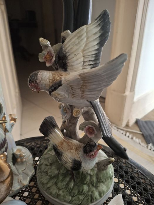 7 Passaros antigos em porcelana