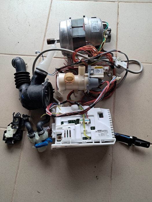 Czesci po pralce Elektrolux programator pralki  plus inne c