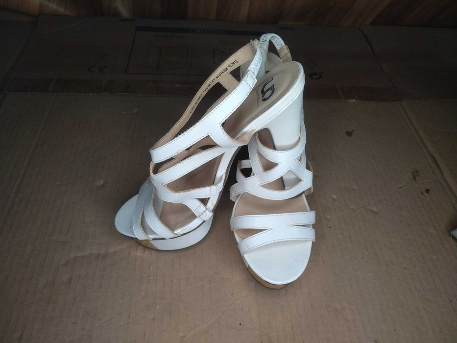 Босоножки на высоком каблуке Сentr Shoes