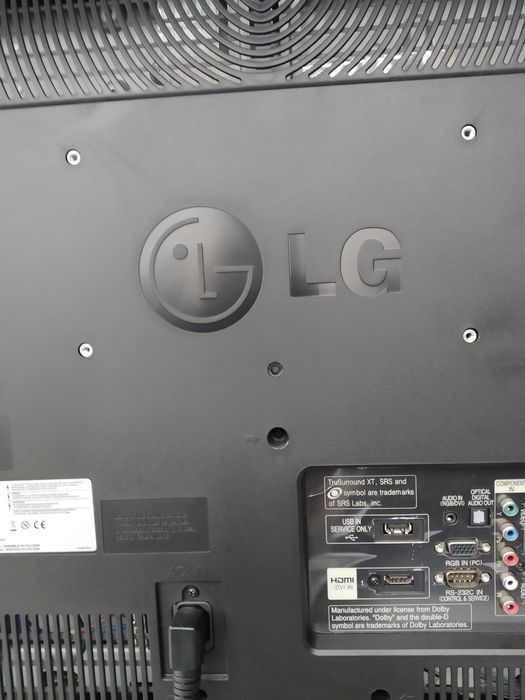 Telewizor LCD marki LG model 32LH2010