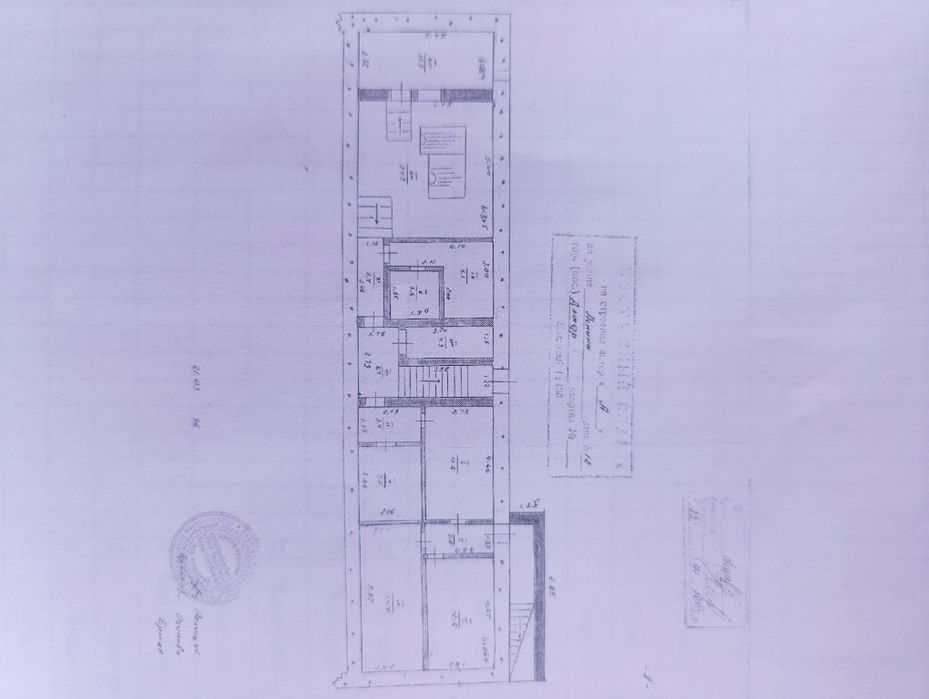 Продаж  Двоповерхової будівлі під комерцію в центрі Димера