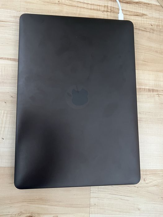 Macbook air 2020 nowa bateria !