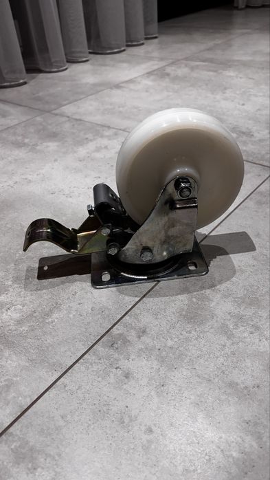 Koło Zabi 140x40 mm w obudowie skretnej z hamulcem