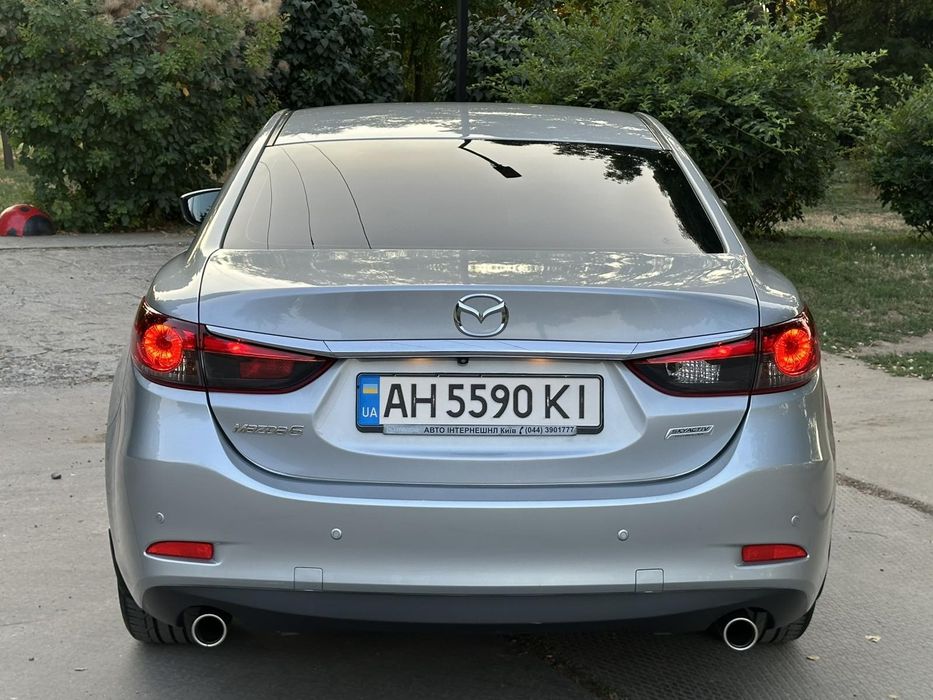 Офіційна Mazda 6 2017