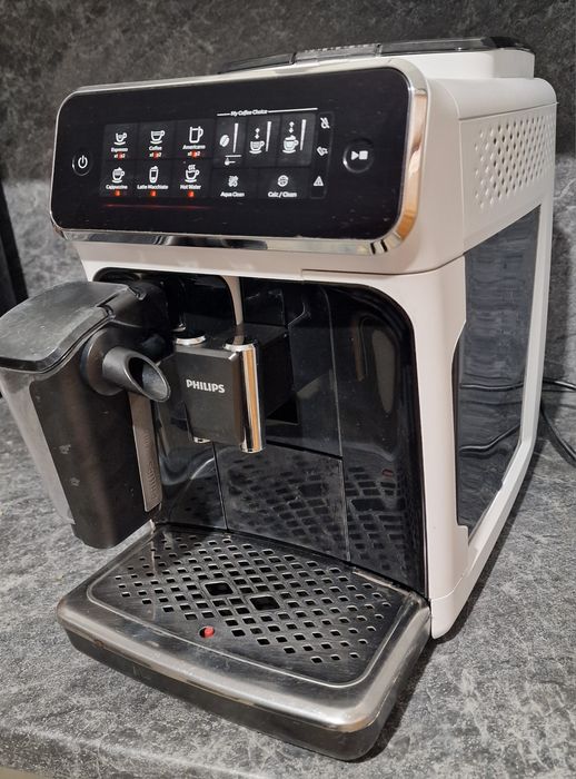 Ekspres Philips Lattego EP 3243