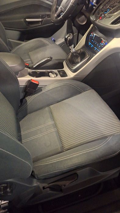 Vendo Ford C-MAX 2011