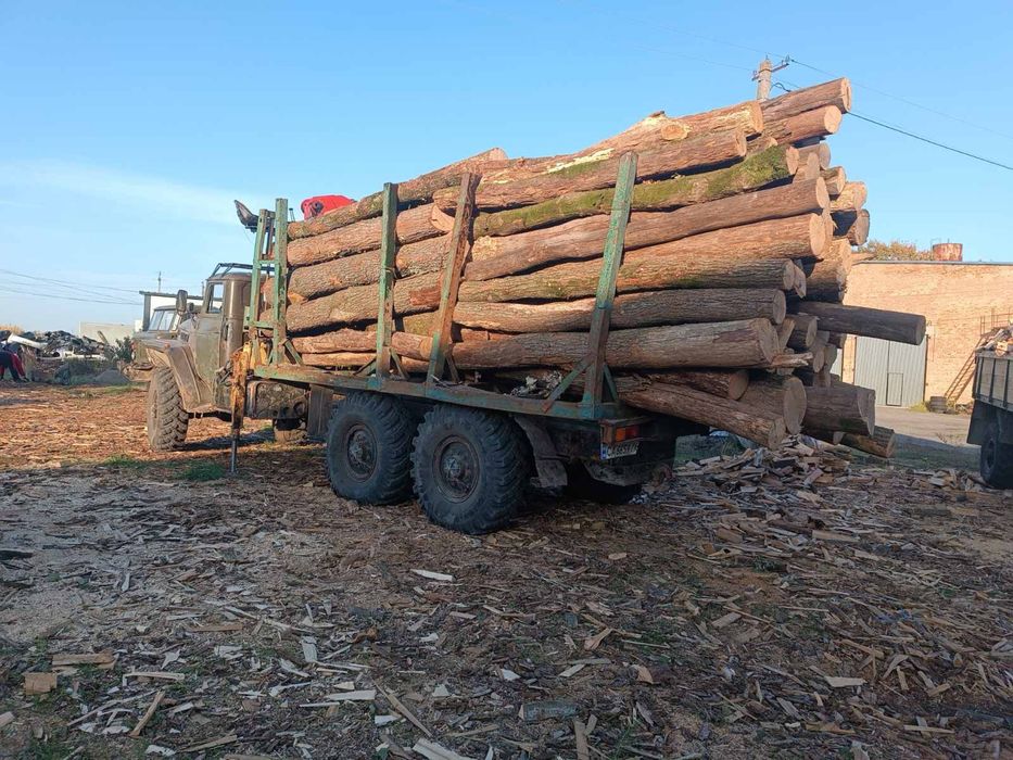 Продам УРАЛ лісовоз з маніпулятором 4320