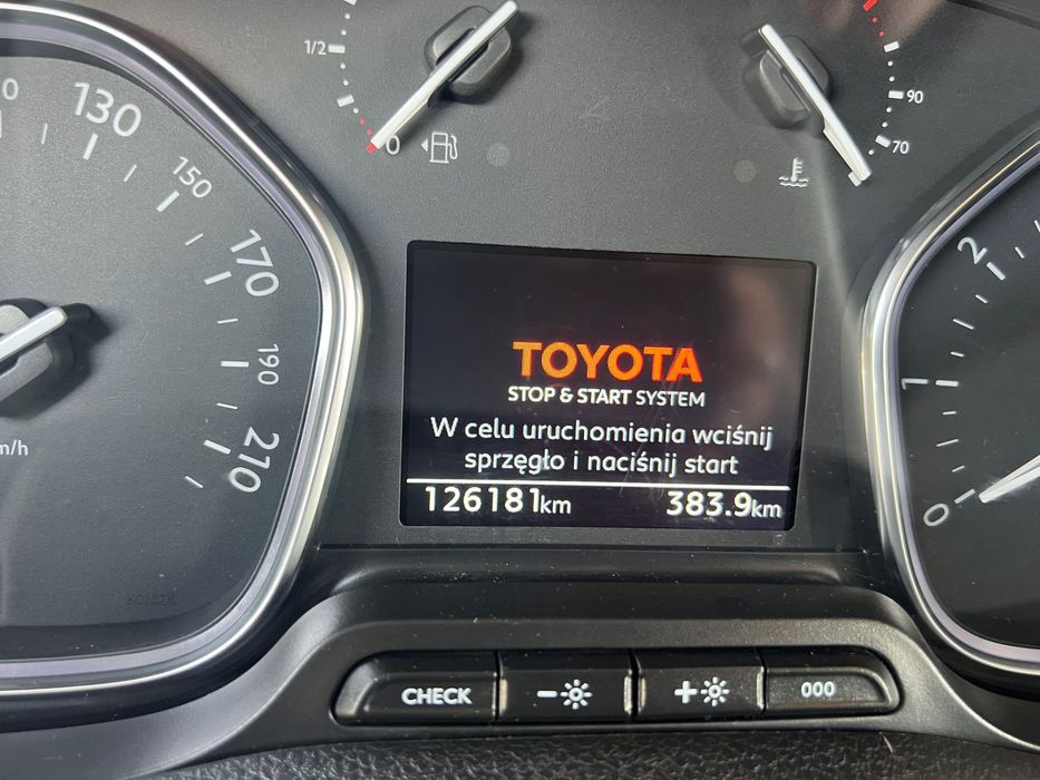 TOYOTA PROACA verso 9 osobowa