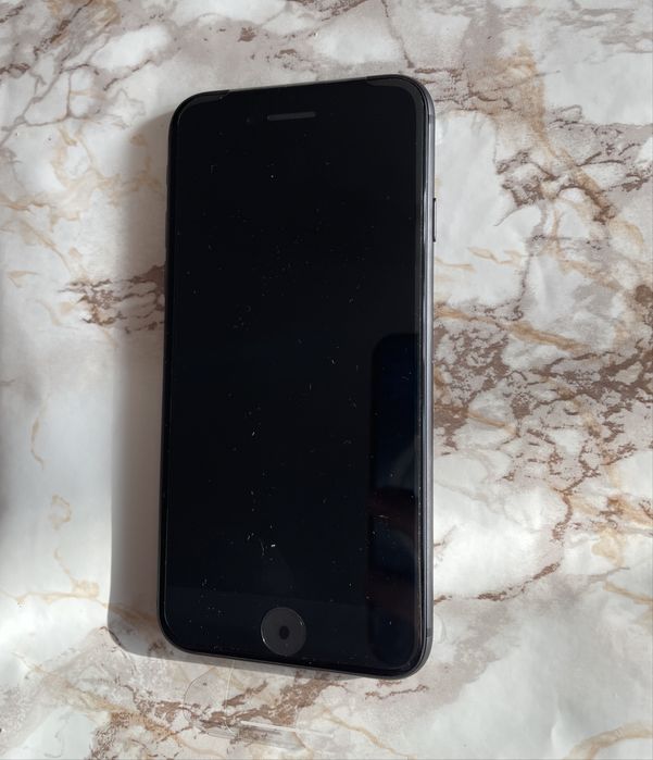 IPhone 8 / айфон 8