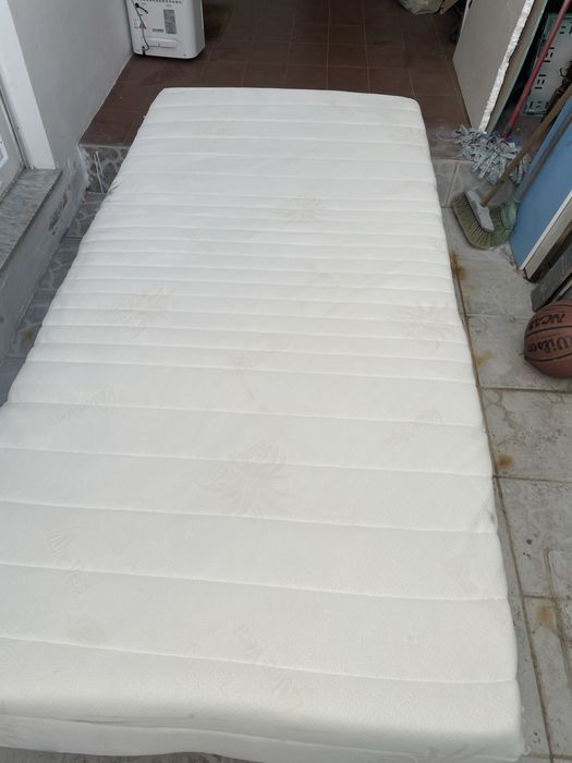 Estrado articulado elétrico com colchão