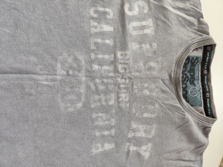 T-shirt męski firmy SuperDry